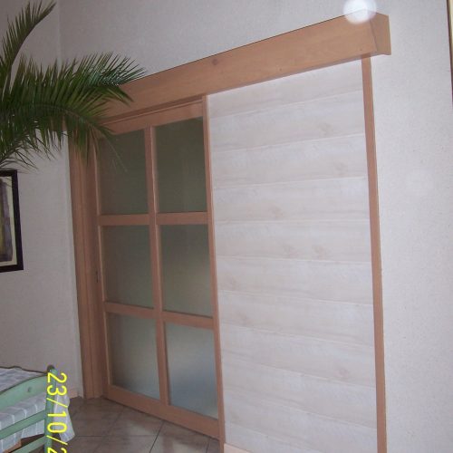 Porte coulissante en Hêtre