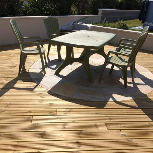 Terrasse en bois traité à coeur